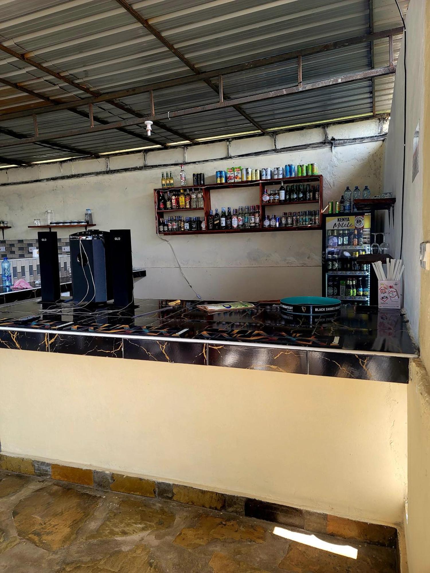 Casuarina Lounge Hotel Malindi Buitenkant foto